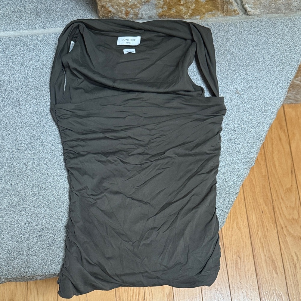 Aritzia contour top